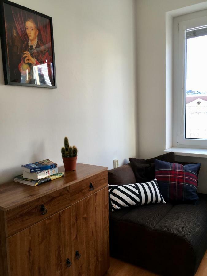 Blu Apartment In Old Town Bratislava Extérieur photo